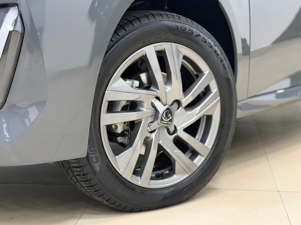 Peugeot 208 5P 1,6 Allure Tipt6 2025 — foto 8